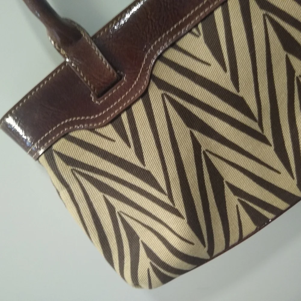🌿 3/$15🌿EUC⚡Liz Claiborne small shoulder bag - Picture 2 of 14